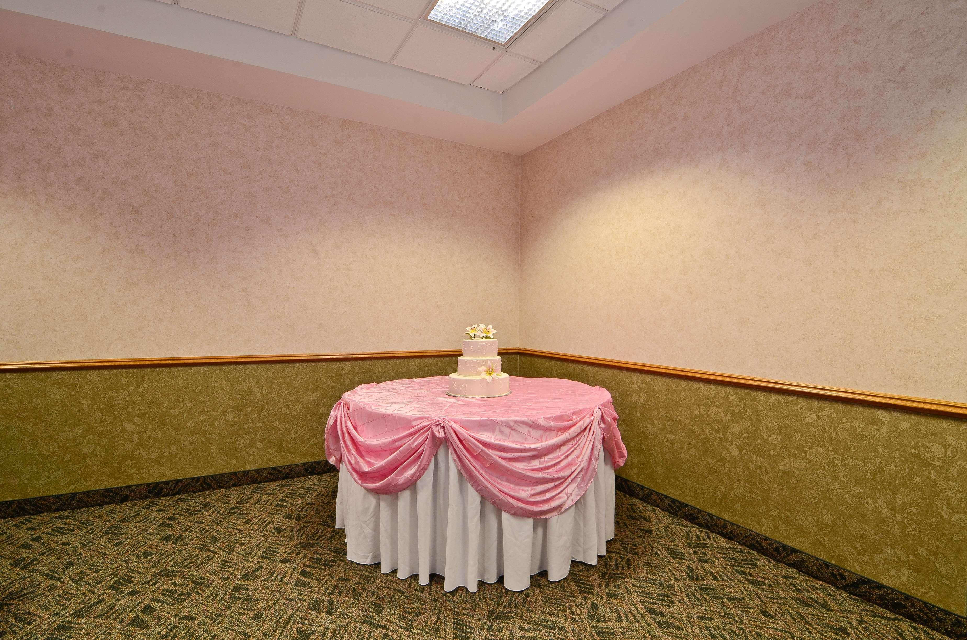 Best Western Wittenberg Inn Facilities photo