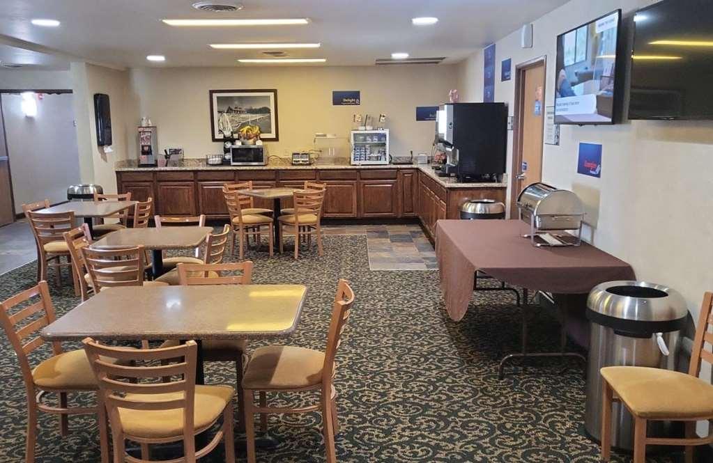 Best Western Wittenberg Inn Restaurant photo